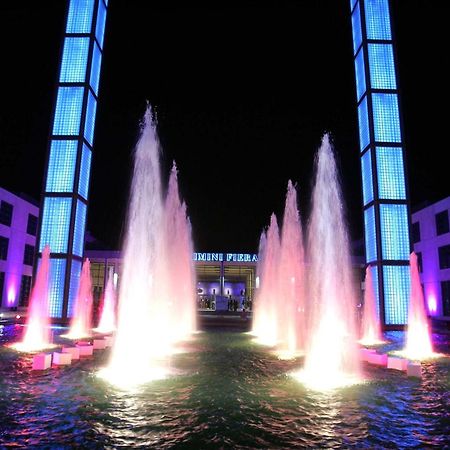 Hotel Giorg - Waterpark Included 리미니 외부 사진