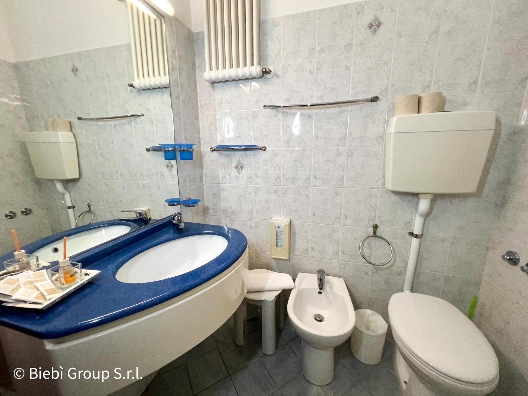 Hotel Giorg - Waterpark Included 리미니 외부 사진